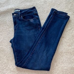 Levi’s Mid-Rise Skinny Jeans (8)